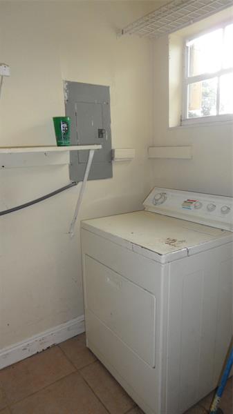 Image 12 of 37 For 700 70th Ave  700