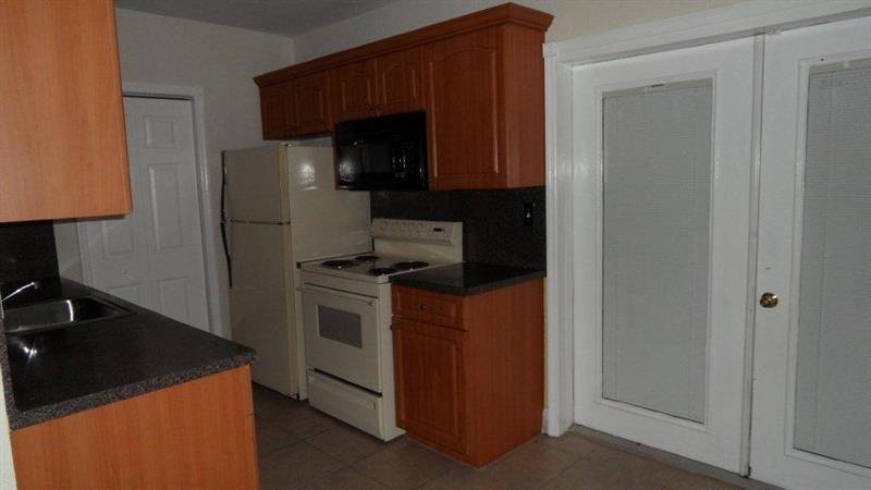 Image 26 of 37 For 700 70th Ave  700