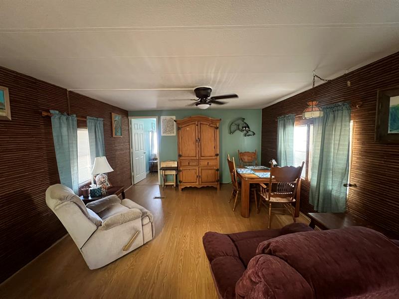 Image 22 of 35 For 10885 Federal Hwy