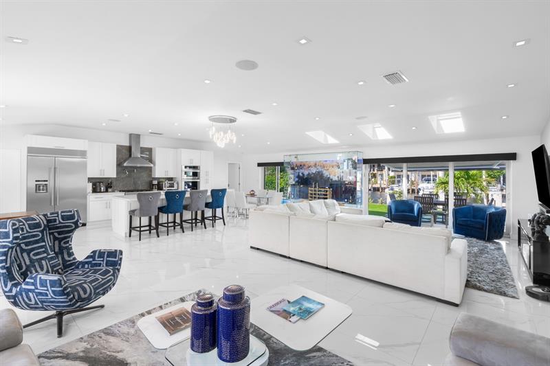 Image 11 of 44 For 2813 29th St