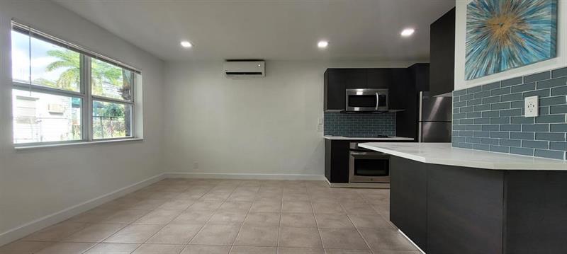 Image 12 of 19 For 905 16th Ave  2