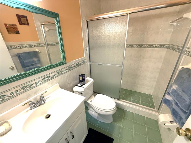 Image 10 of 11 For 810 Golf Dr  810