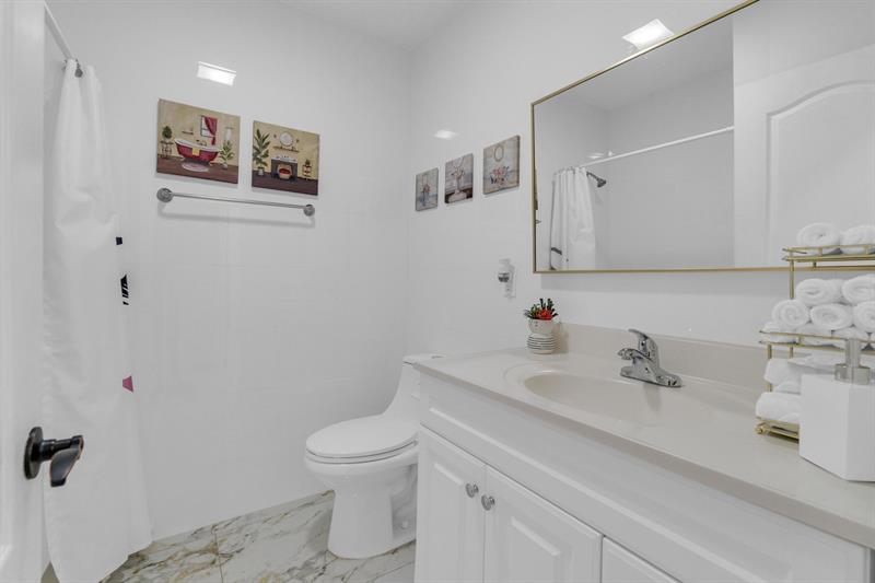 Image 28 of 39 For 4112 58th Dr