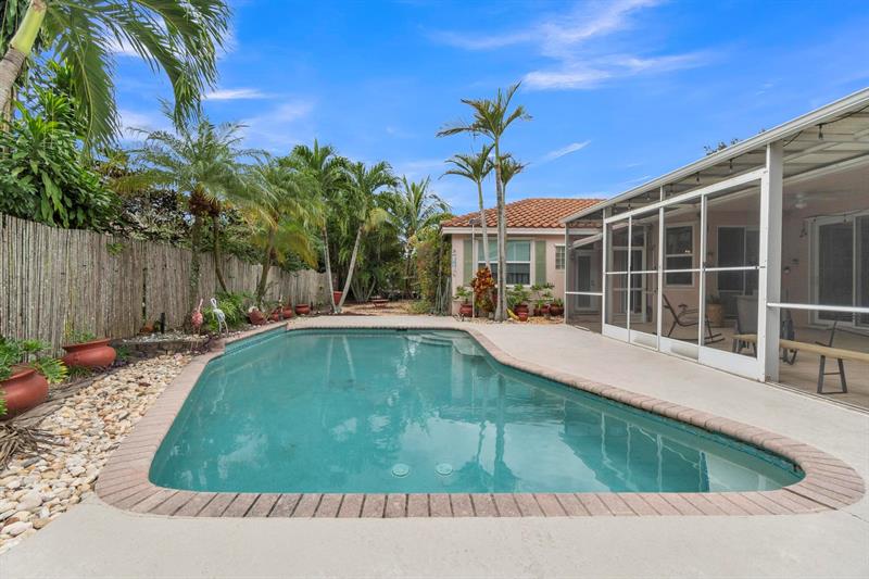 Image 33 of 39 For 4112 58th Dr