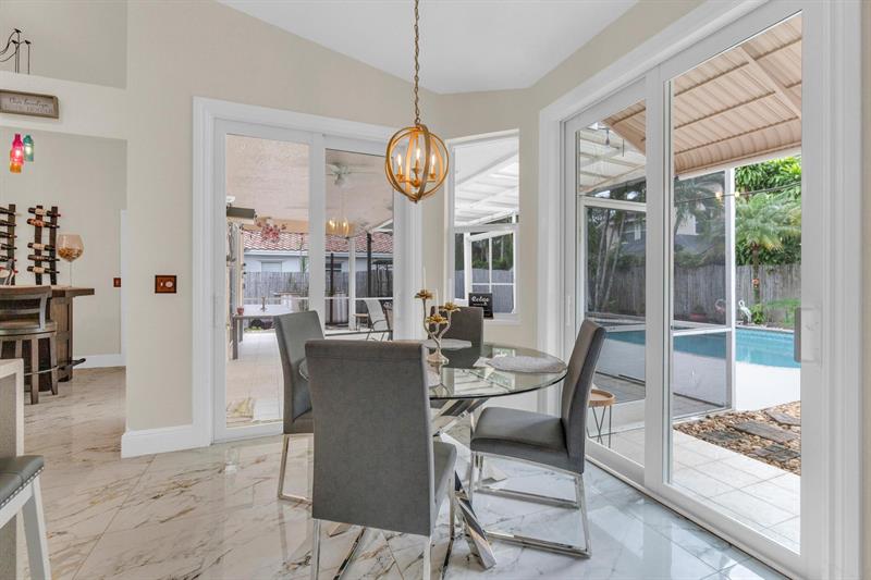 Image 9 of 39 For 4112 58th Dr