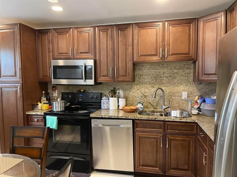 Image 12 of 18 For 2850 Forest Hills Blvd  214