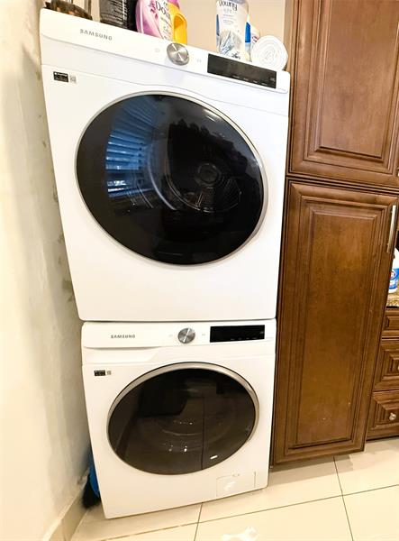 Image 13 of 18 For 2850 Forest Hills Blvd  214