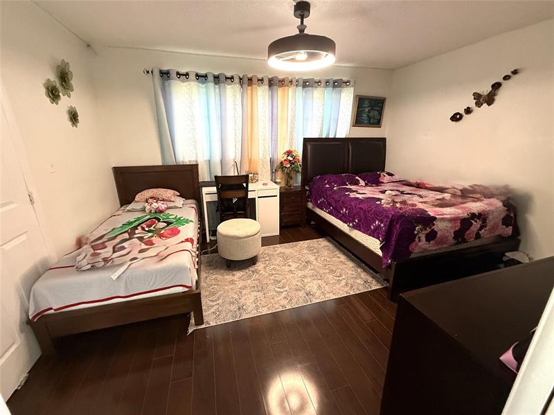 Image 15 of 18 For 2850 Forest Hills Blvd  214