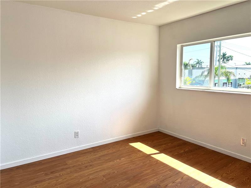 Image 4 of 16 For 2309 Federal Hwy  13