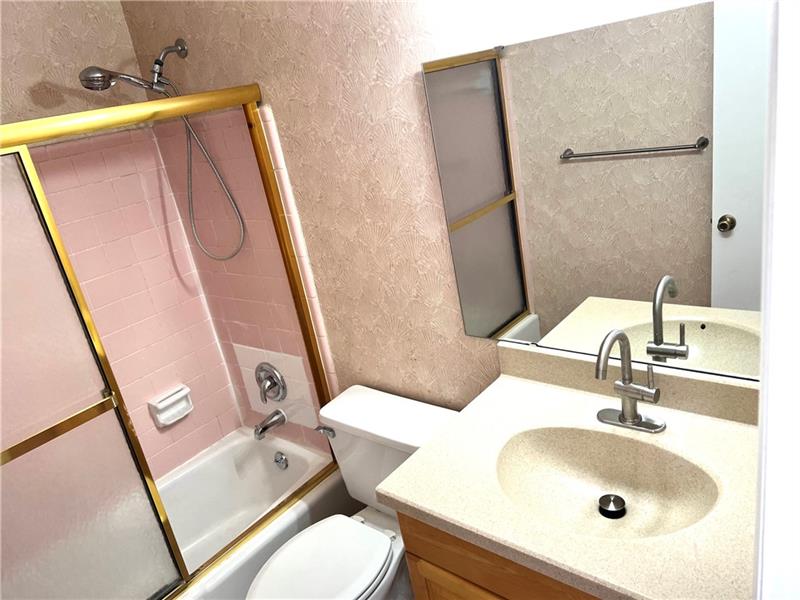 Image 8 of 16 For 2309 Federal Hwy  13