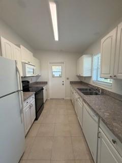 Image 3 of 6 For 230 4th Ave  