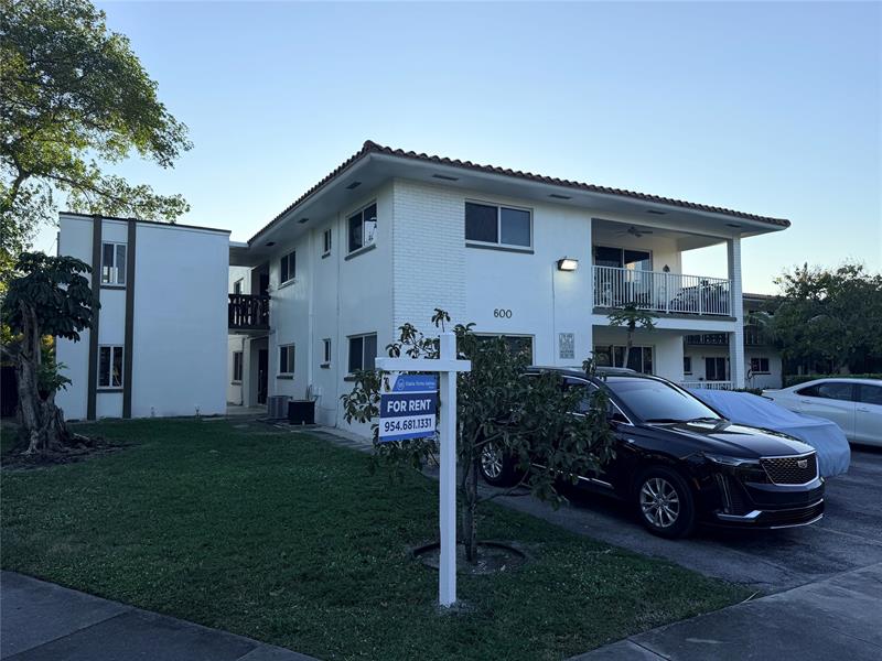 Image 21 of 21 For 600 Luna Ct 24