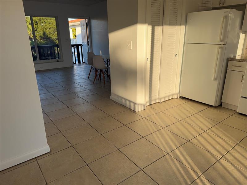 Image 7 of 21 For 600 Luna Ct 24