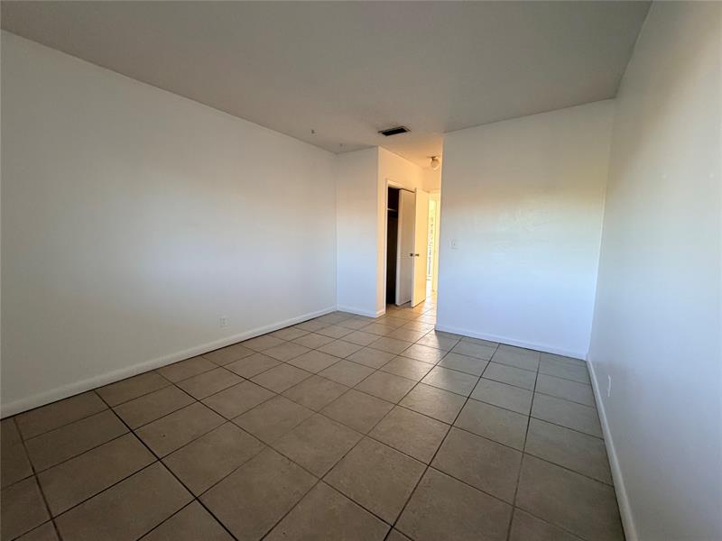 Image 9 of 21 For 600 Luna Ct 24