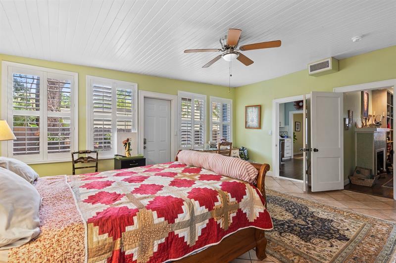 Image 13 of 21 For 621 14th Ter