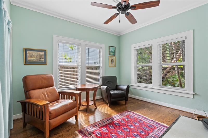 Image 17 of 21 For 621 14th Ter