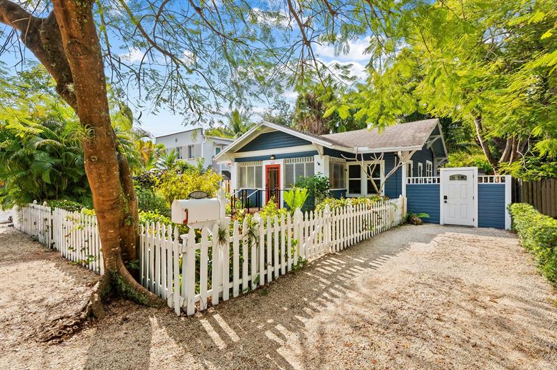 Image 3 of 21 For 621 14th Ter