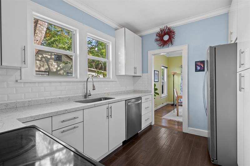 Image 4 of 21 For 621 14th Ter