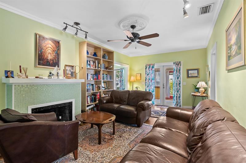 Image 7 of 21 For 621 14th Ter