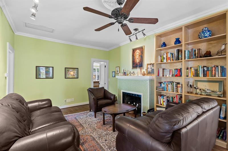 Image 8 of 21 For 621 14th Ter