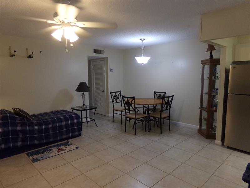 Image 3 of 5 For 5300 Washington St  P234