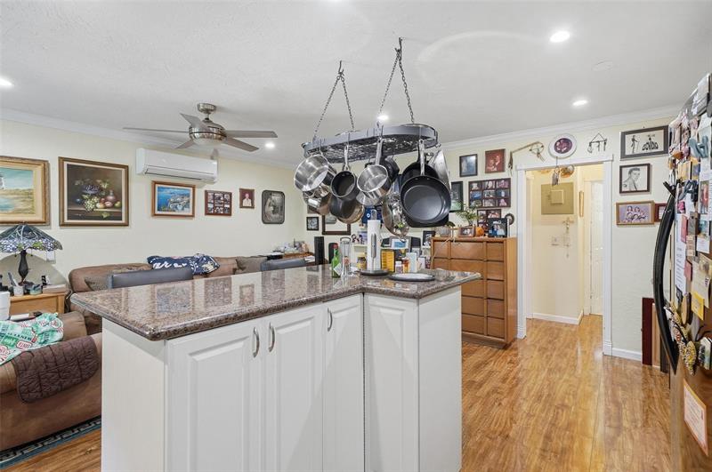 Image 10 of 27 For 3510 Harrison St 10