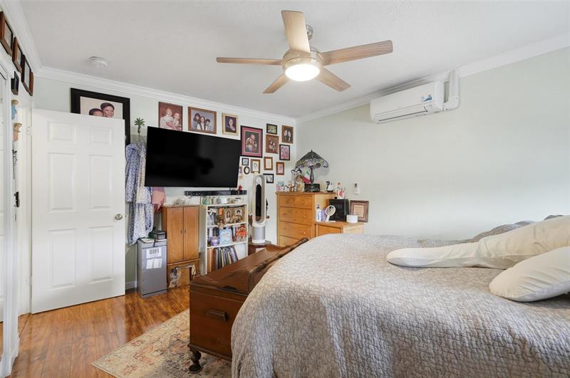 Image 17 of 27 For 3510 Harrison St 10