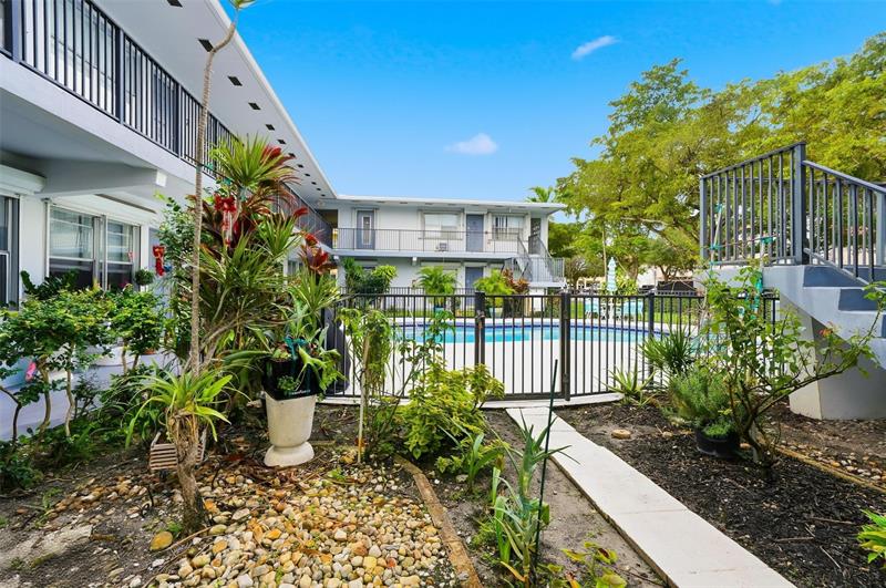 Image 18 of 27 For 3510 Harrison St 10