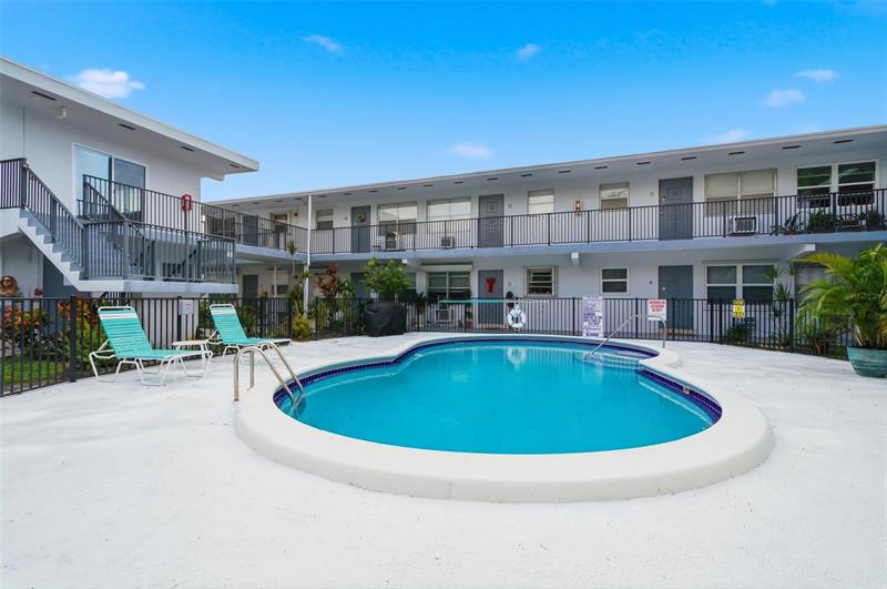 Image 20 of 27 For 3510 Harrison St 10