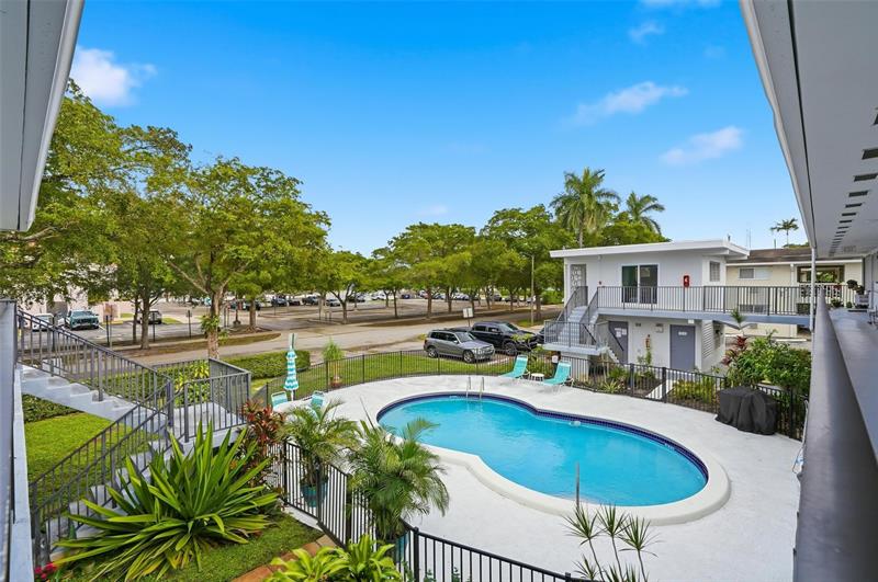 Image 21 of 27 For 3510 Harrison St 10