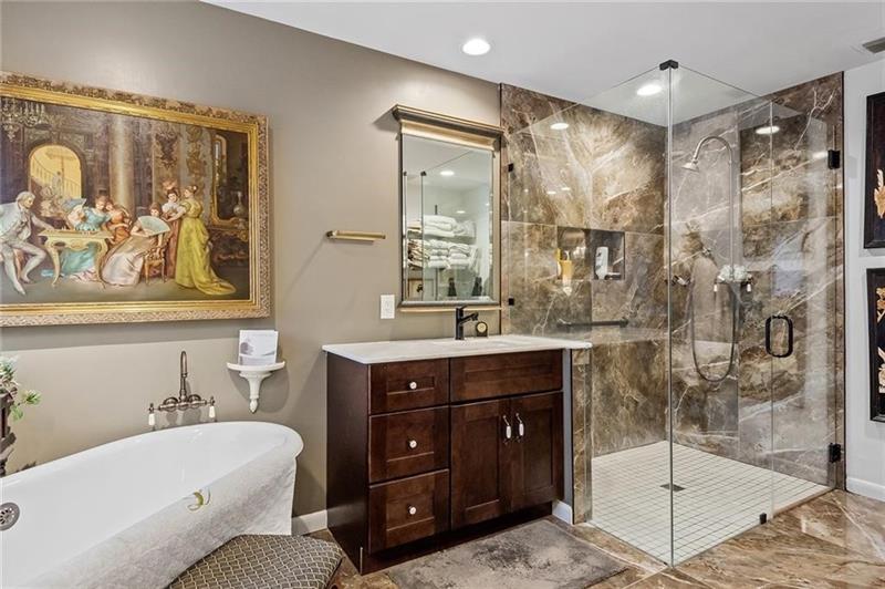 Image 18 of 47 For 10270 Silver Lake Drive