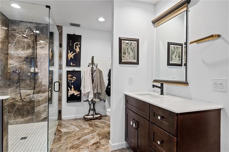 Image 19 of 47 For 10270 Silver Lake Drive