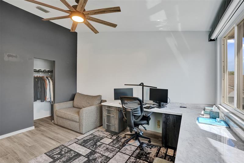 Image 21 of 31 For 1235 51st St