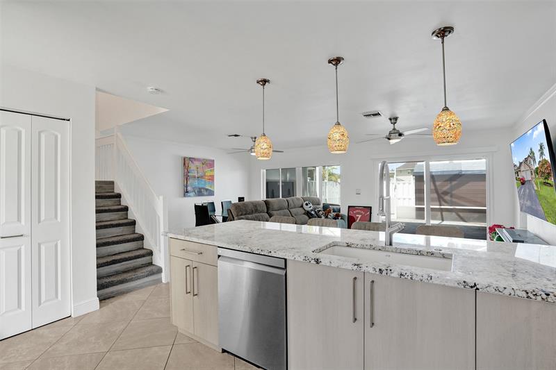 Image 3 of 31 For 1235 51st St