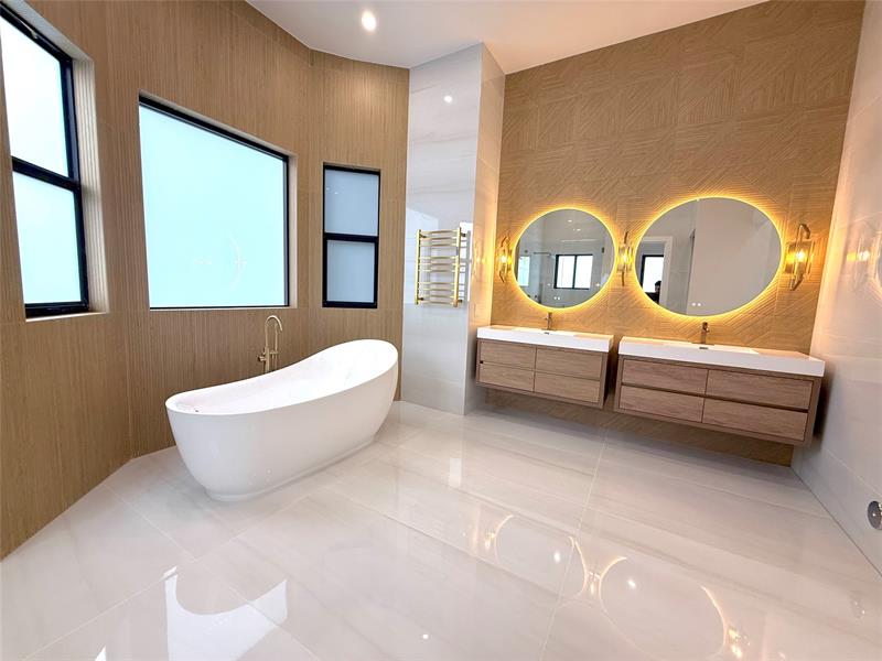 Image 32 of 44 For 2931 139th Ter