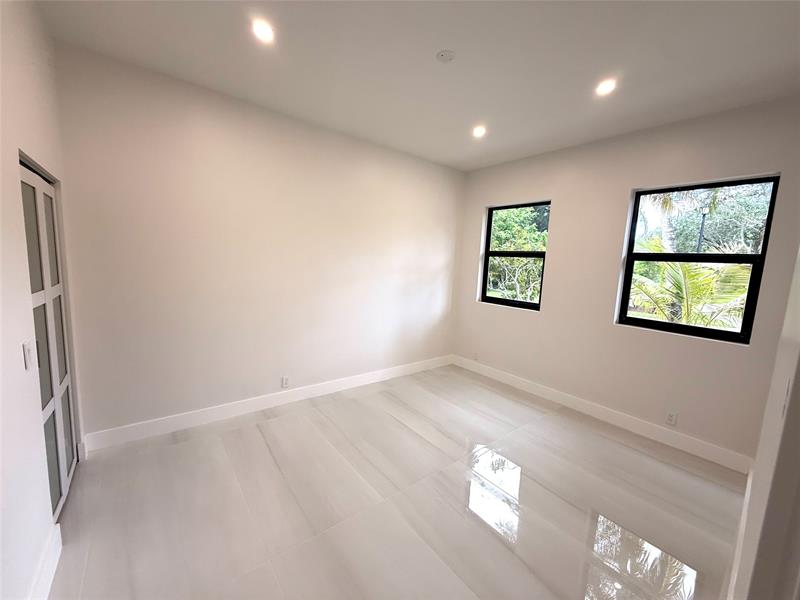 Image 37 of 44 For 2931 139th Ter