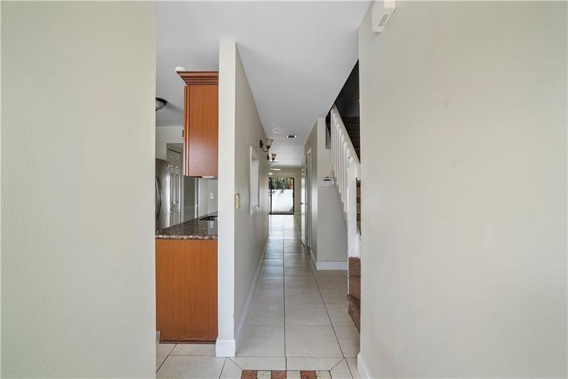 Image 5 of 18 For 9769 Riverside Dr  71-2