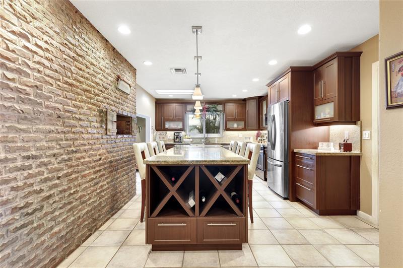 Image 8 of 32 For 4631 30th Way