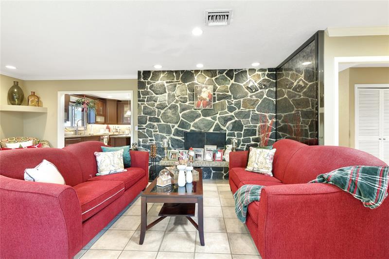 Image 9 of 32 For 4631 30th Way