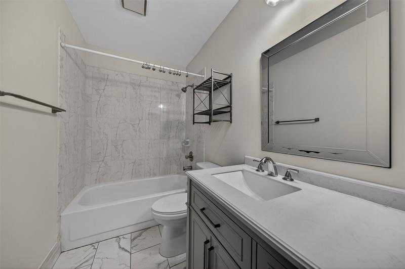 Image 19 of 43 For 489 Hardwood Pl  489