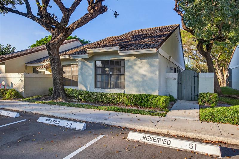 Image 29 of 43 For 489 Hardwood Pl  489