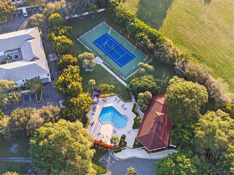 Image 36 of 43 For 489 Hardwood Pl  489