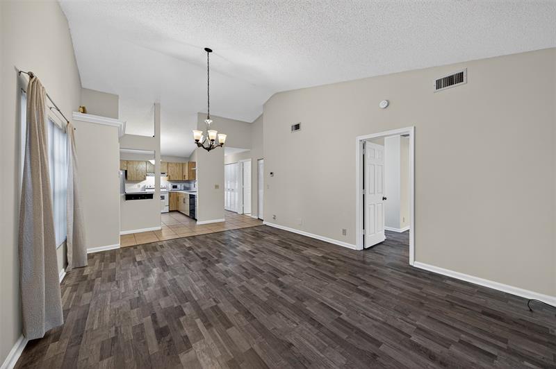 Image 7 of 43 For 489 Hardwood Pl  489