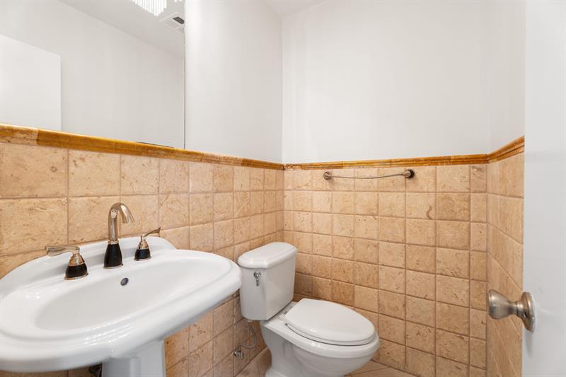 Image 16 of 55 For 5570 26 Ave  