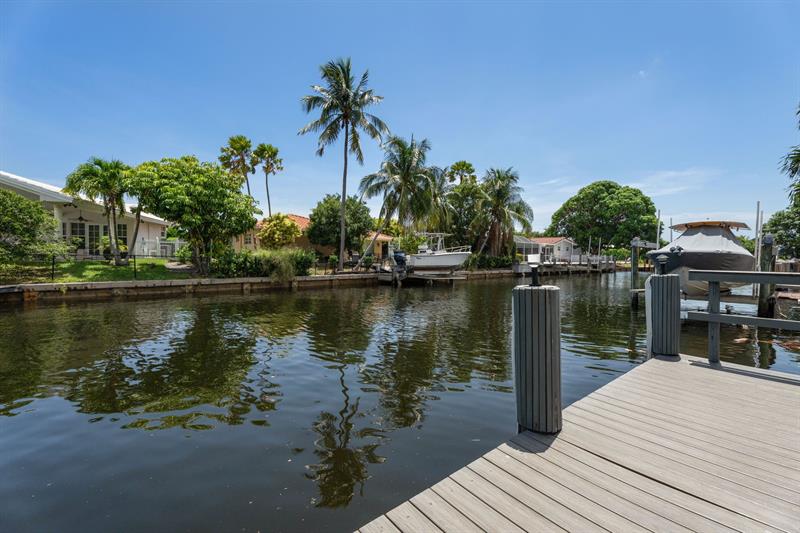 Image 40 of 55 For 5570 26 Ave  