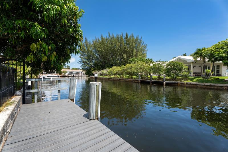 Image 41 of 55 For 5570 26 Ave  