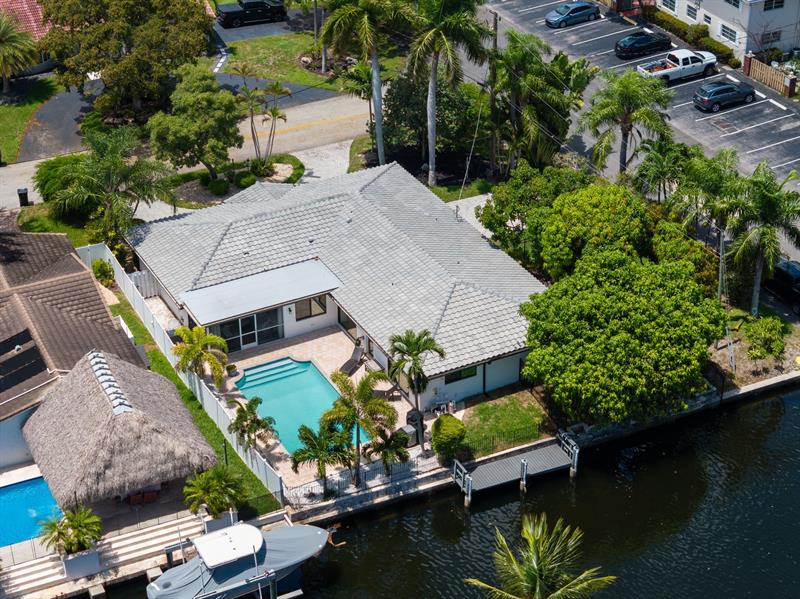 Image 46 of 55 For 5570 26 Ave  