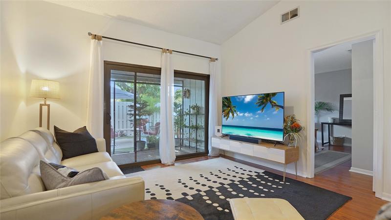 Image 16 of 43 For 2780 Oakland Forest Dr 1603