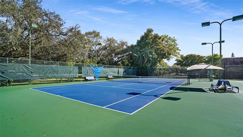 Image 41 of 43 For 2780 Oakland Forest Dr 1603