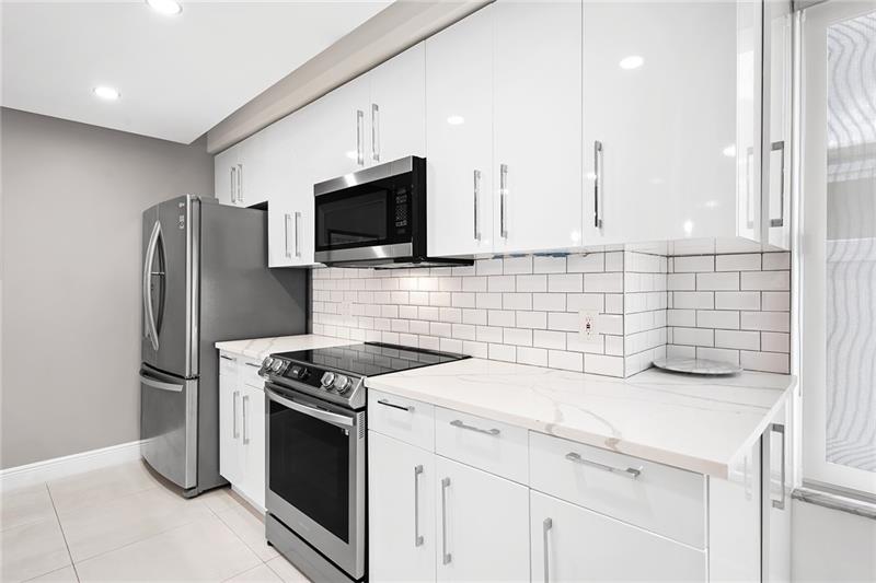 Image 9 of 38 For 2801 59th St